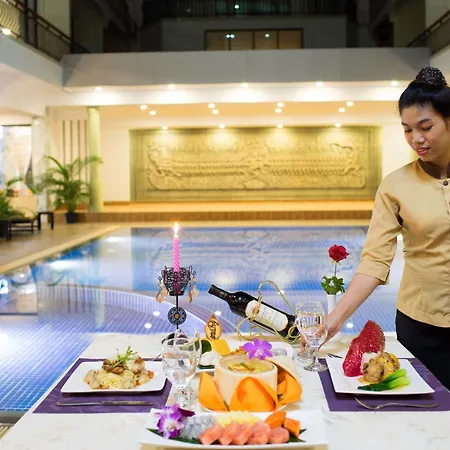 Smiling Hotel